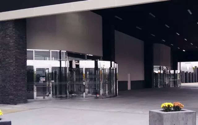 Automatic Revolving Door